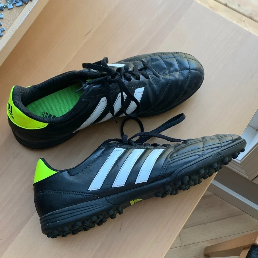 Adidas Black Neon Green Turf Cleats Size 11 Soccer Streetwear - Picture 2 of 9